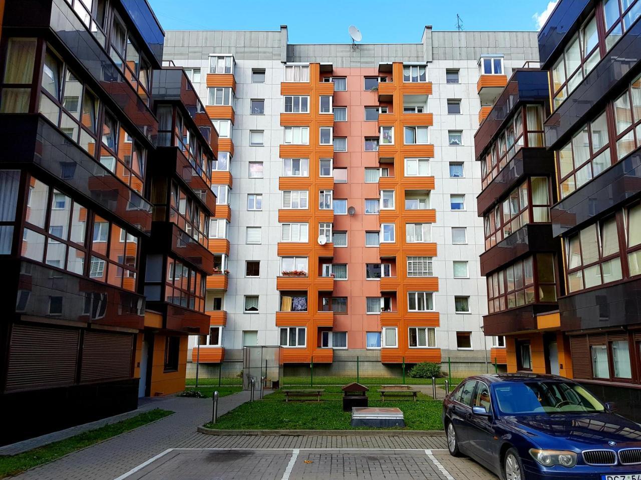 Jacuzzi Romantic Apartment Klaipėda Exteriör bild